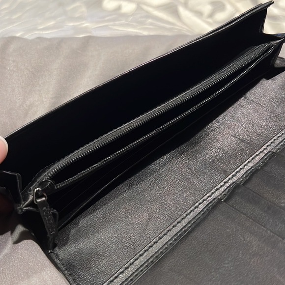 Authentic Gucci bifold inside zipper wallet for men (newsletter print) - Picture 3 of 8